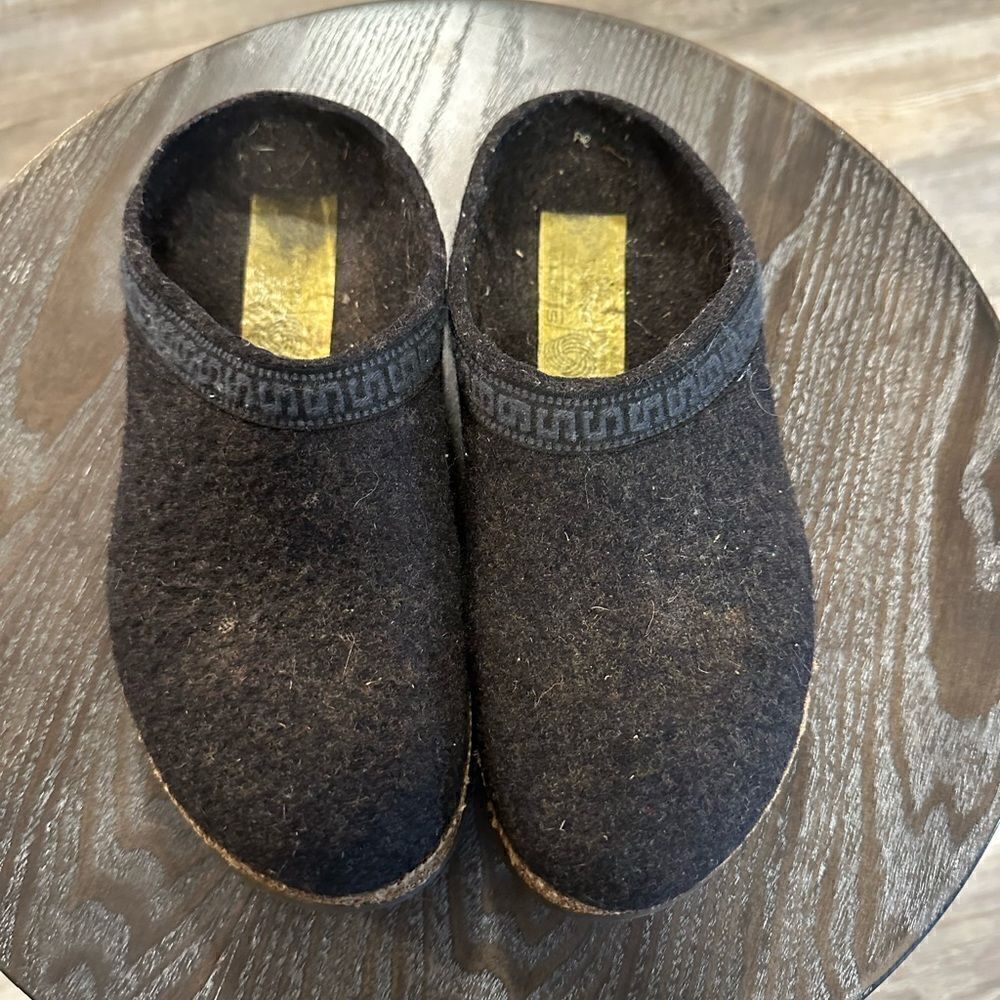 Stegman Classic wool clog charcoal grey size 7
